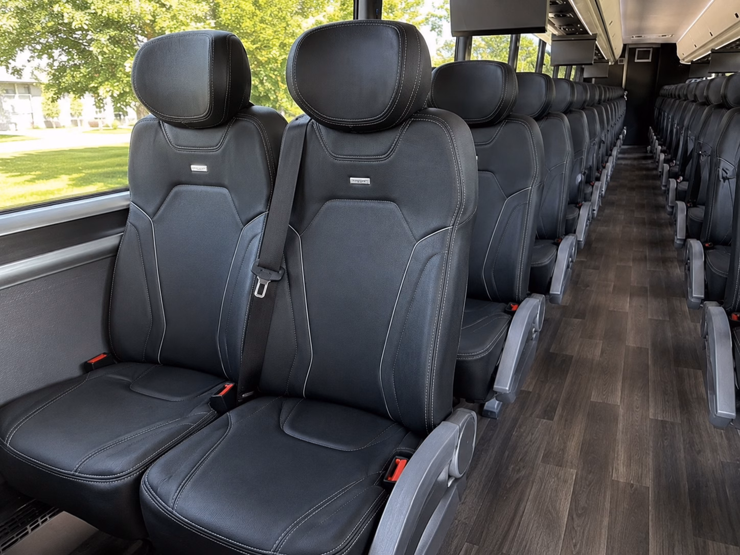 how the type of bus changes the price in warwick rhode island